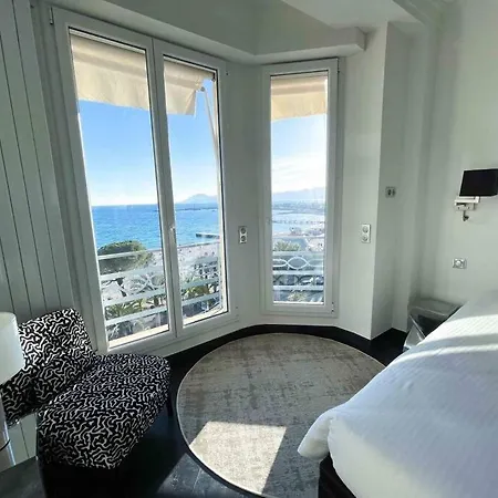 아파트 Stunning 2 Bedroom Flat With Sea View On Croisette *