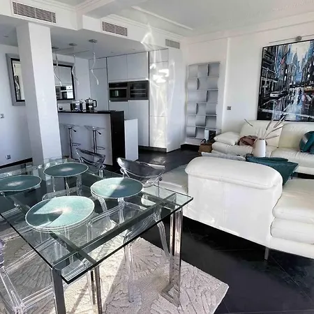 아파트 Stunning 2 Bedroom Flat With Sea View On Croisette