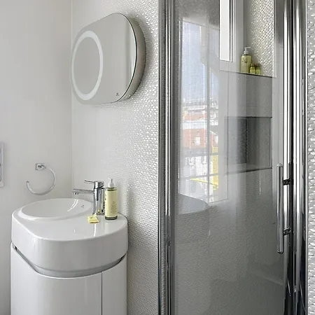 Stunning 2 Bedroom Flat With Sea View On Croisette Апартаменты *