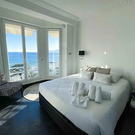 Stunning 2 Bedroom Flat With Sea View On Croisette Апартаменты Канны